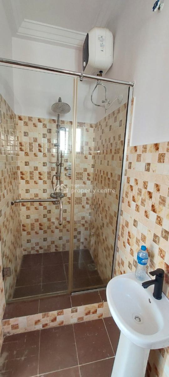 Newly Renovated 3 Bedroom Flat_upstairs, Orchid Road, Lekki, Lagos, Flat / Apartment for Rent