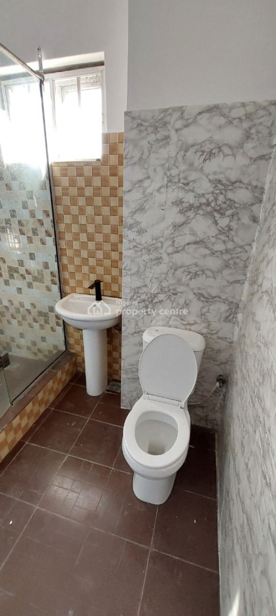 Newly Renovated 3 Bedroom Flat_upstairs, Orchid Road, Lekki, Lagos, Flat / Apartment for Rent