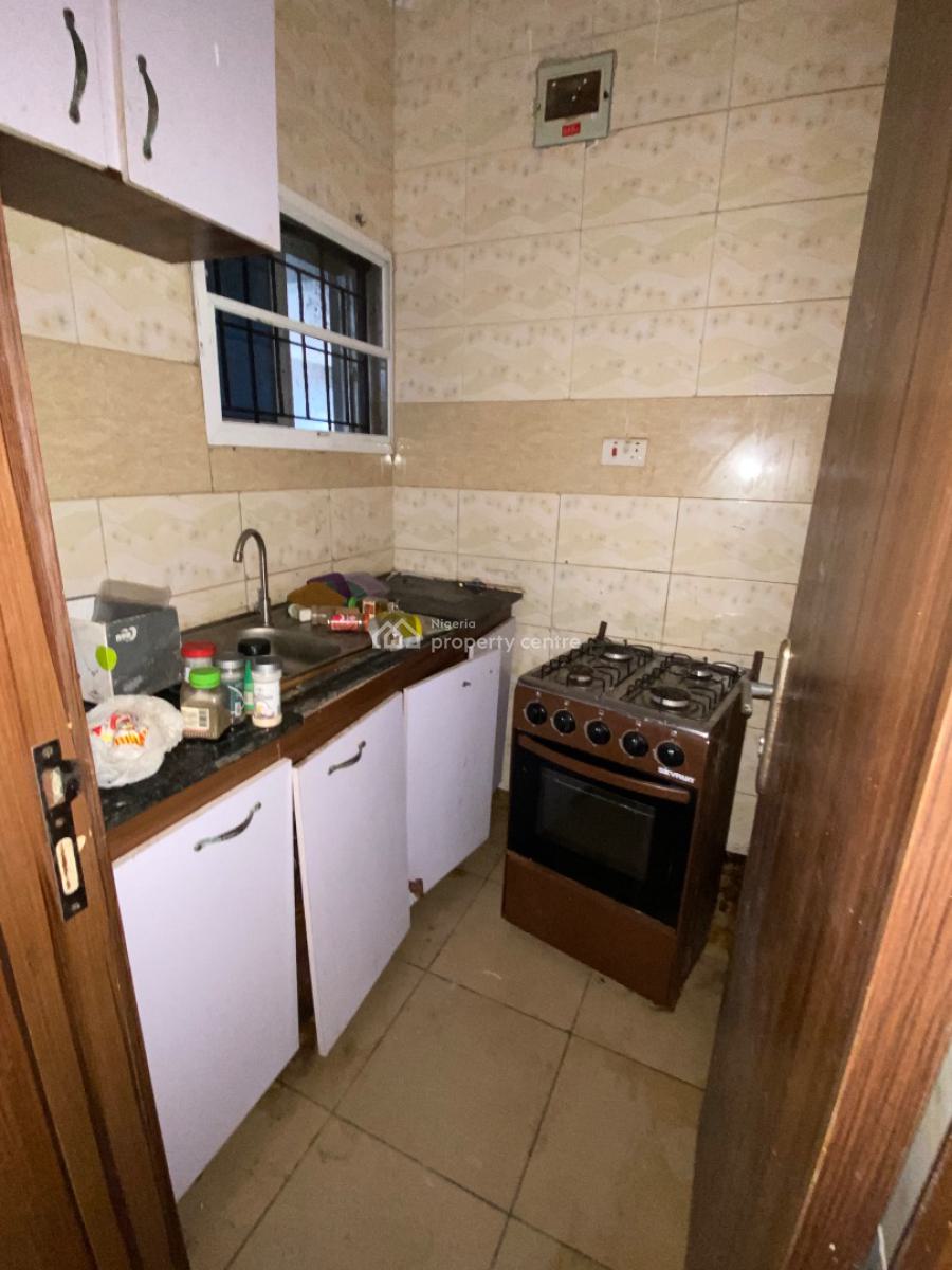 a Very Lovely Standard Self Contained Apartment with a Prepaid Meter, Chevron , Standard Self Contained with Prepaid Meter, Lekki, Lagos, Self Contain (single Rooms) for Rent