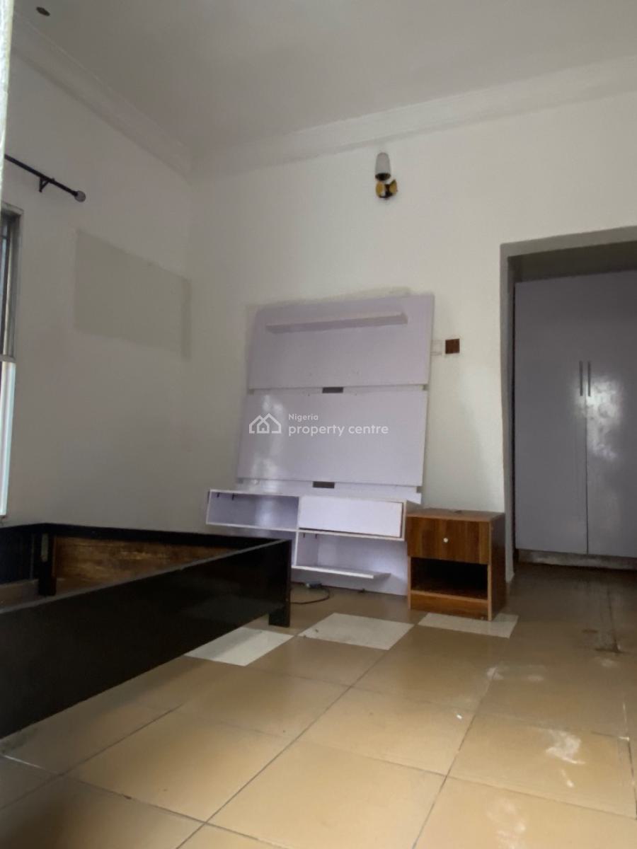 a Very Lovely Standard Self Contained Apartment with a Prepaid Meter, Chevron , Standard Self Contained with Prepaid Meter, Lekki, Lagos, Self Contain (single Rooms) for Rent