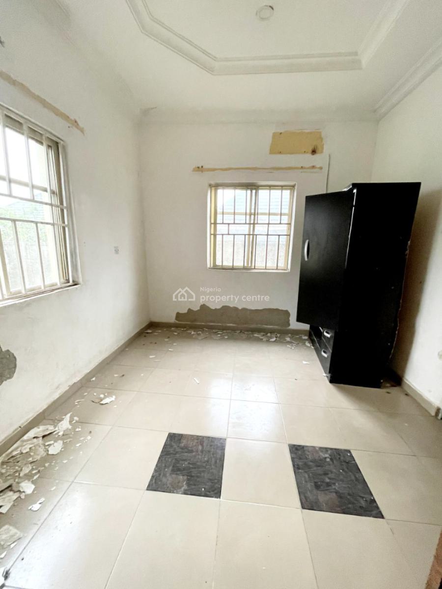 Sharp One Bedroom Bq in an Estate, Gwarimpa District, Gwarinpa, Abuja, Mini Flat (room and Parlour) for Rent