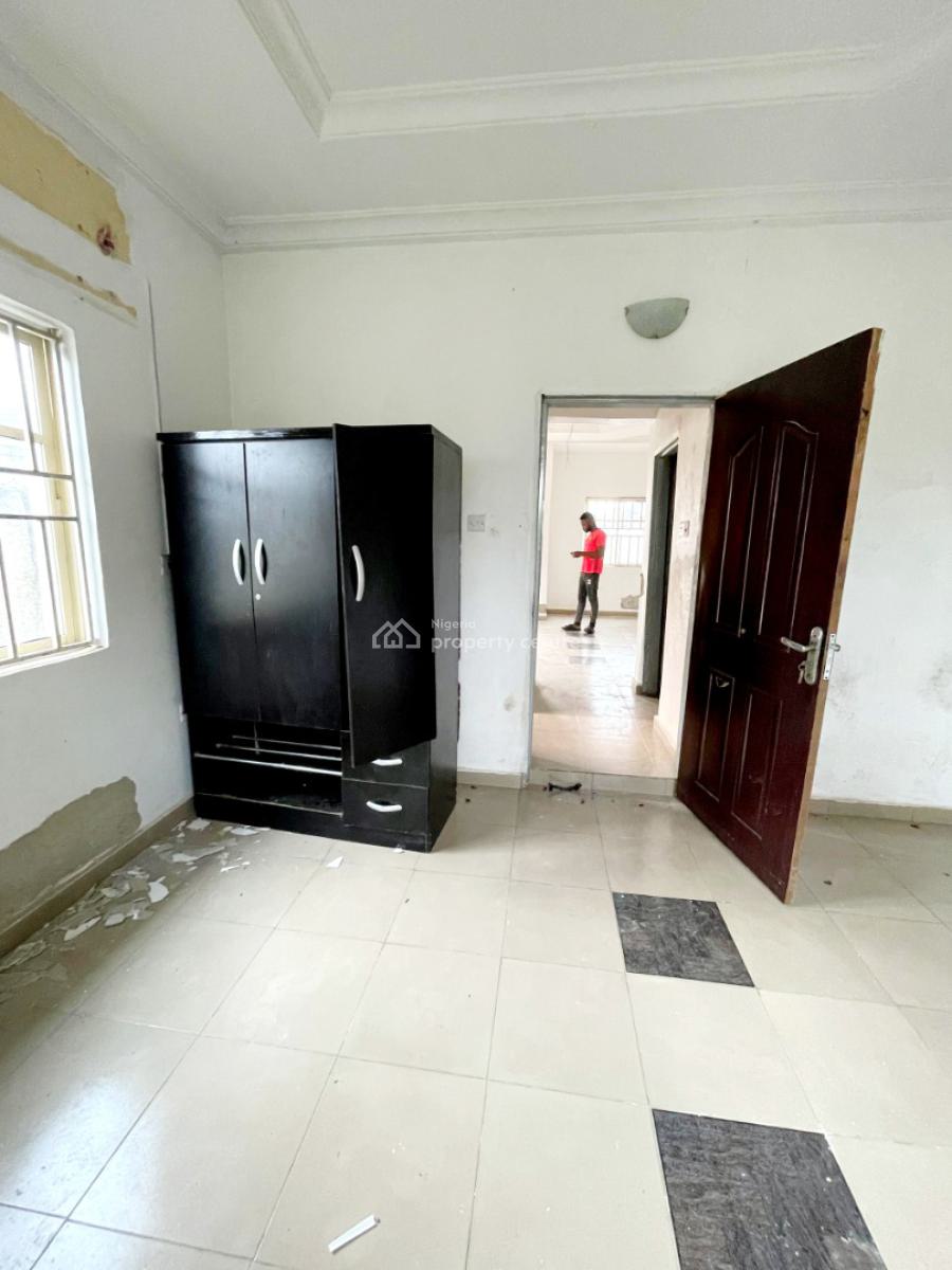 Sharp One Bedroom Bq in an Estate, Gwarimpa District, Gwarinpa, Abuja, Mini Flat (room and Parlour) for Rent