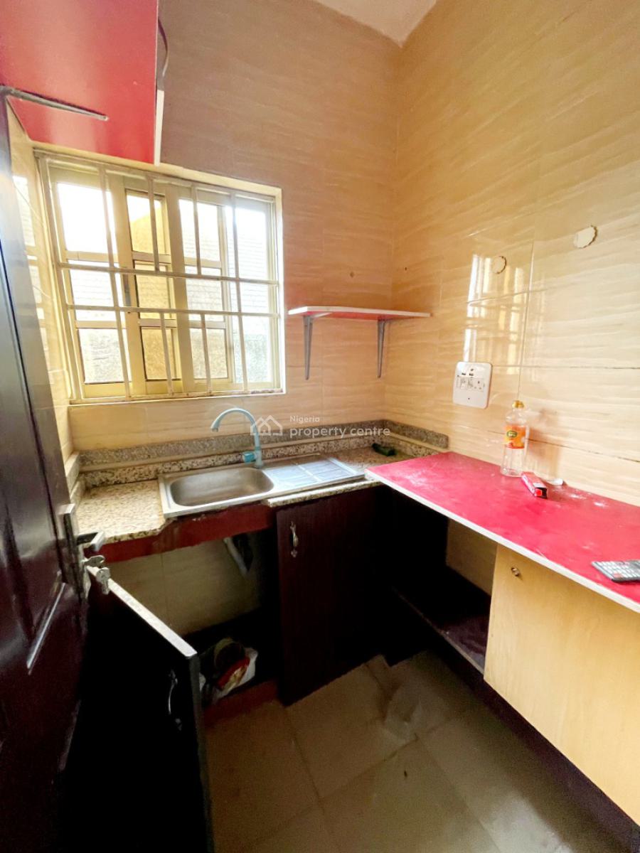 Sharp One Bedroom Bq in an Estate, Gwarimpa District, Gwarinpa, Abuja, Mini Flat (room and Parlour) for Rent