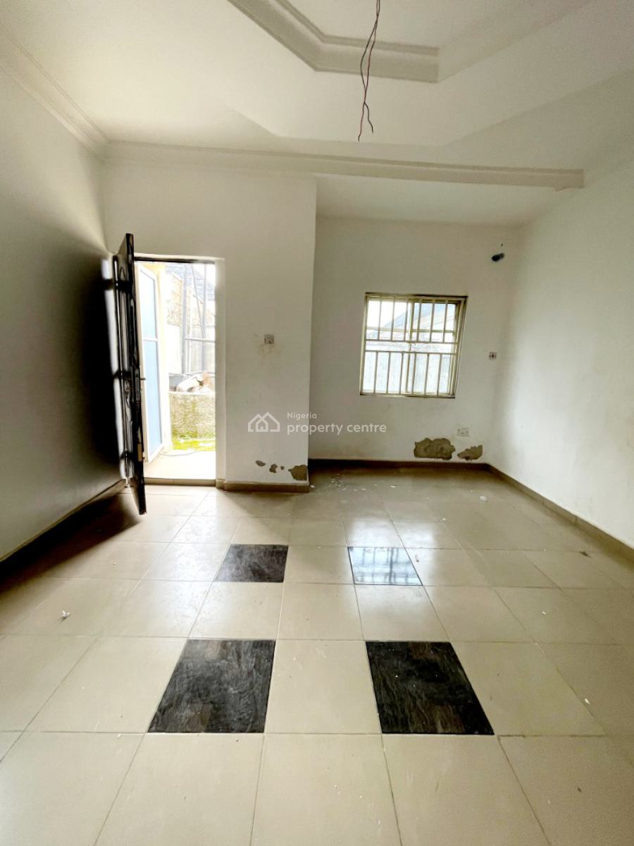 Sharp One Bedroom Bq in an Estate, Gwarimpa District, Gwarinpa, Abuja, Mini Flat (room and Parlour) for Rent