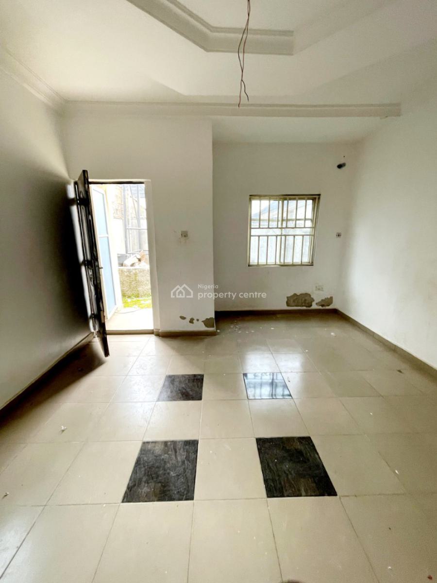 Sharp One Bedroom Bq in an Estate, Gwarimpa District, Gwarinpa, Abuja, Mini Flat (room and Parlour) for Rent