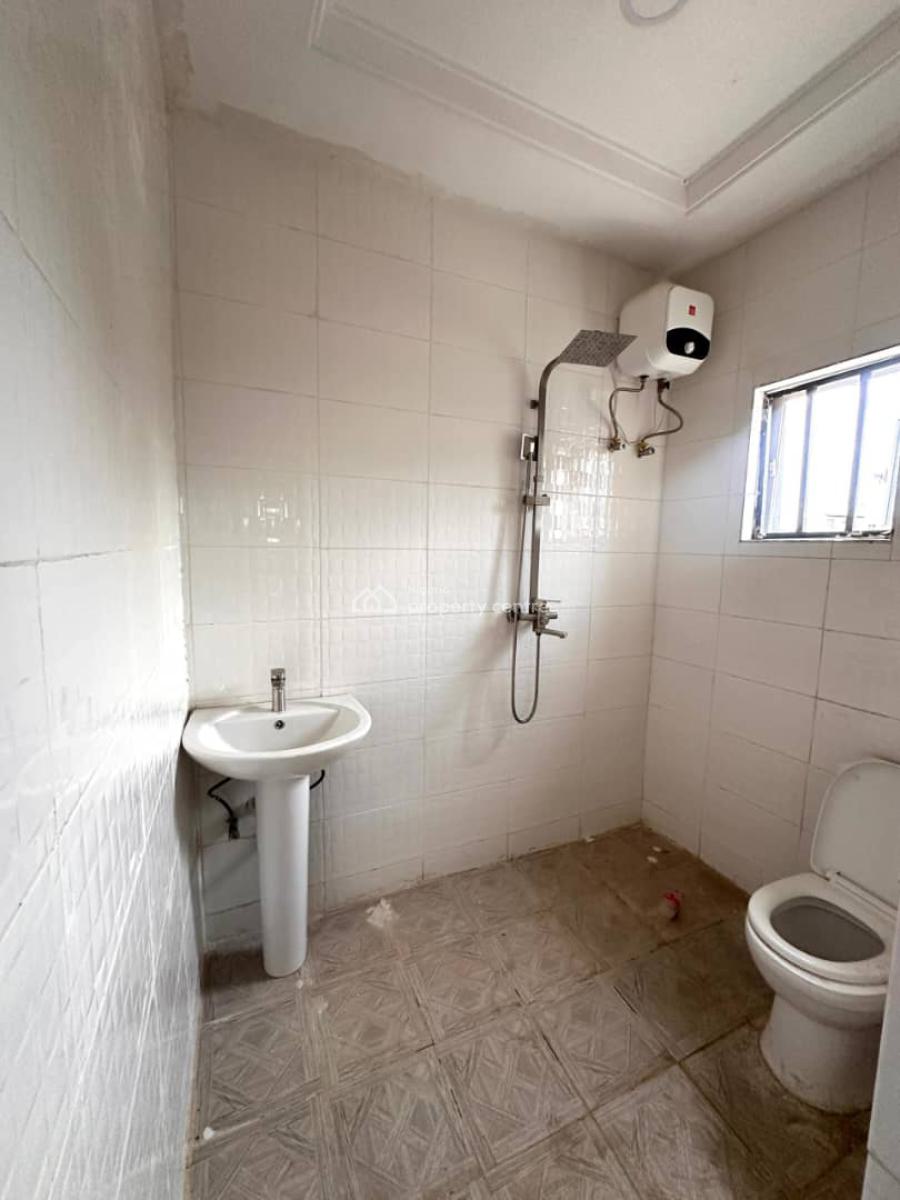 Brand New Spacious 2 Bedroom Apartment, Jahi, Abuja, House for Rent