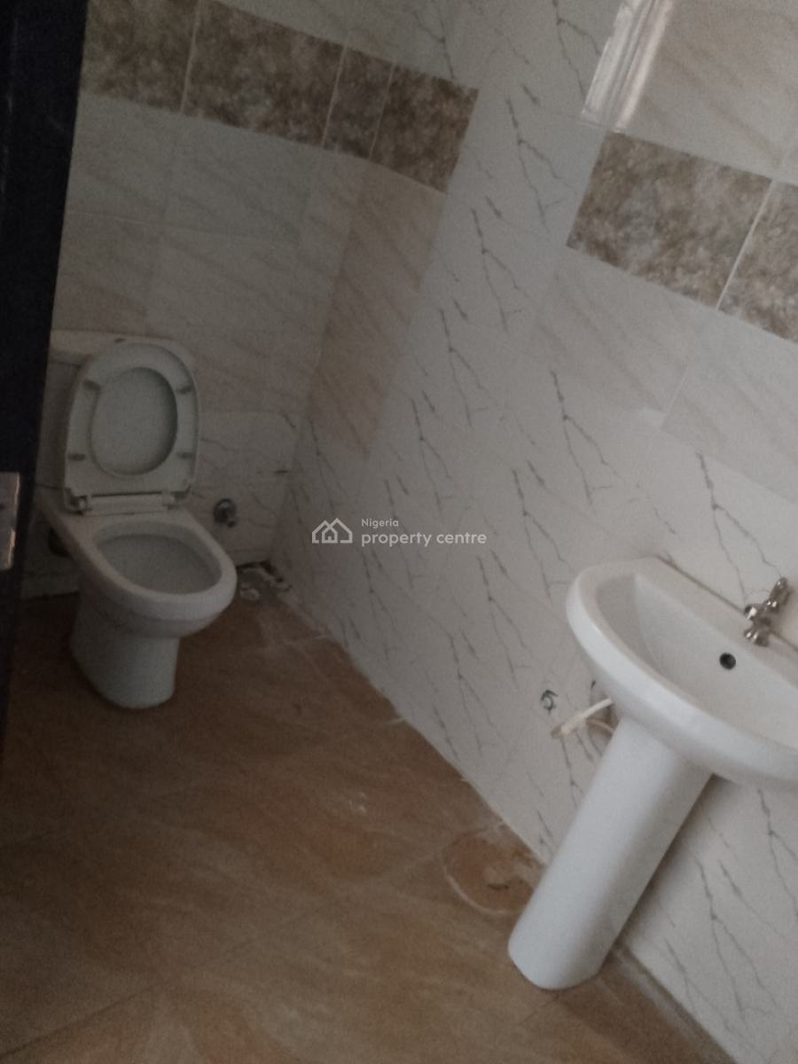 a Very Spacious Self Contain with a Shared Kitchen, Chisco, Ikate Elegushi, Lekki, Lagos, Self Contain (single Rooms) for Rent