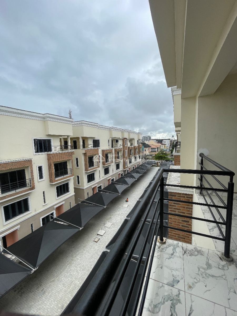 Exquisite 2 Bedroom Penthouse Apartment, Lekki Phase 1, Lekki, Lagos, Flat / Apartment for Rent