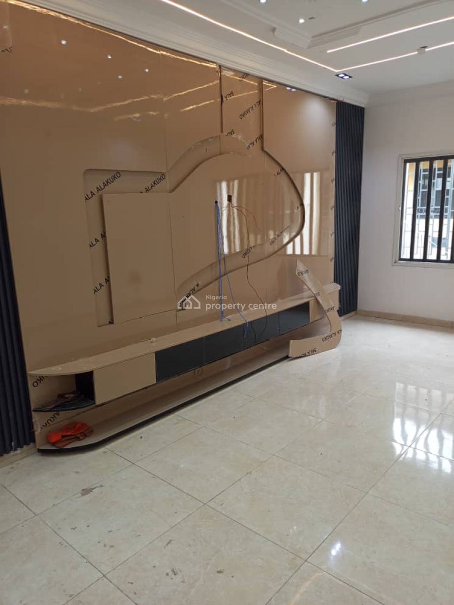 Spacious and Well Maintained 3bedroom Apartment, Jakande Lekki Lagos, Jakande, Lekki, Lagos, Flat / Apartment for Rent