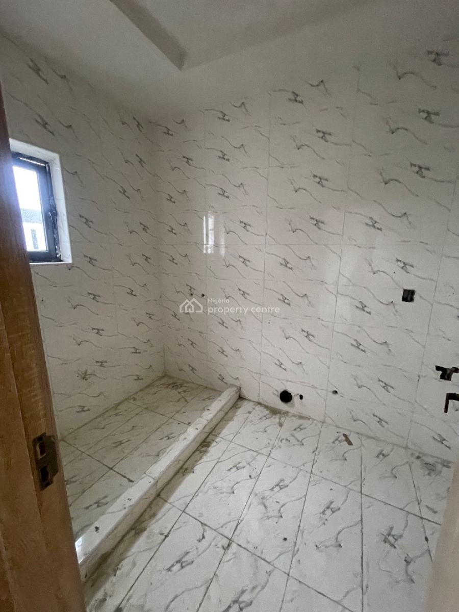 Executive 3 Bedroom Penthouse Apartment, Lekki Phase 1, Lekki, Lagos, Flat / Apartment for Rent