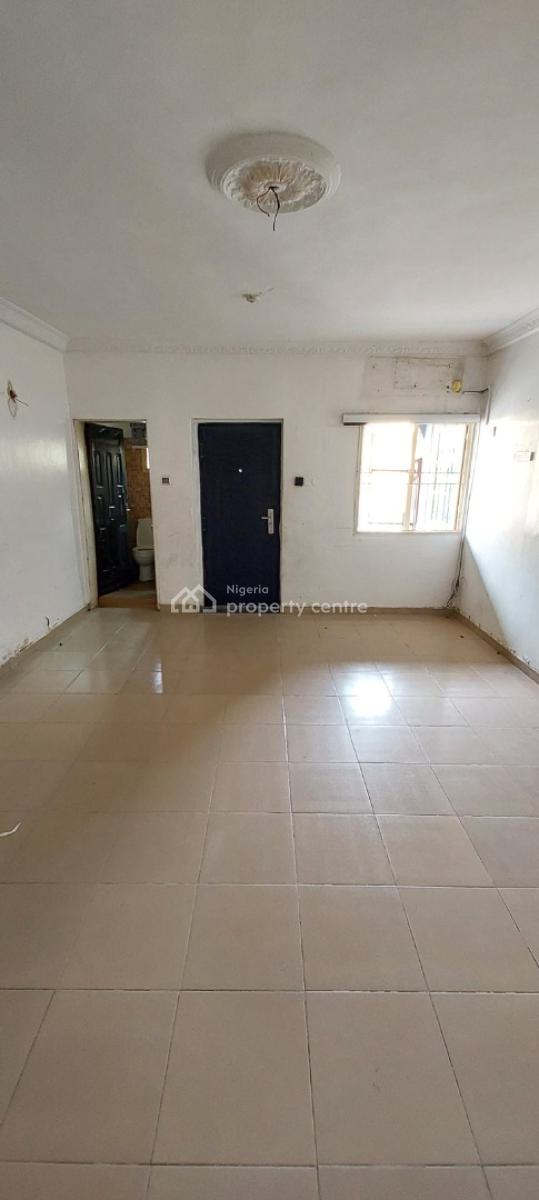 Modern 2 Bedroom Flat, Thomas Estate, Ajah, Lagos, Flat / Apartment for Rent
