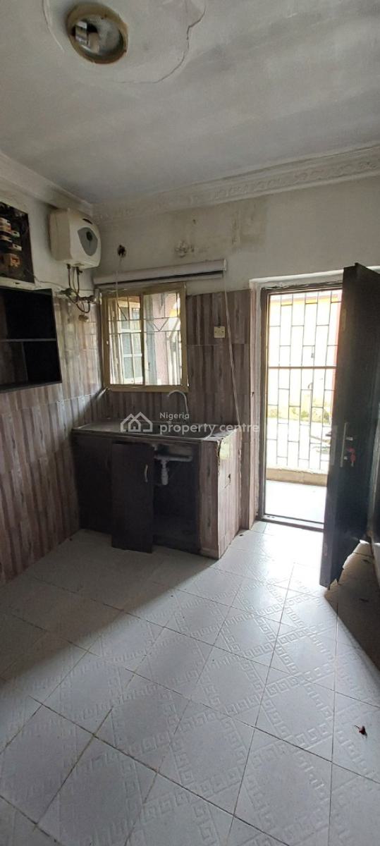 Modern 2 Bedroom Flat, Thomas Estate, Ajah, Lagos, Flat / Apartment for Rent