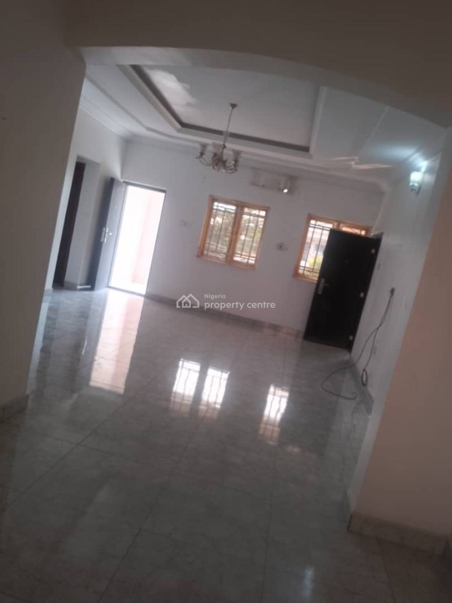 Excellent Spacious 2 Bedroom Apartment, 6th Avenue, Gwarinpa, Abuja, Flat / Apartment for Rent