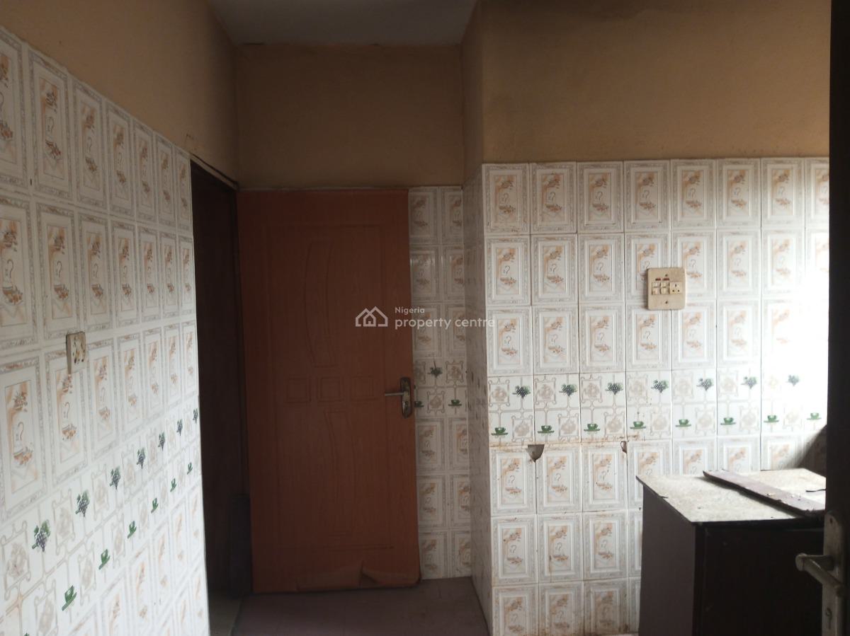 Exotic 2bed Flat in a Secured Estate, Badore, Ajah, Lagos, Flat / Apartment for Rent