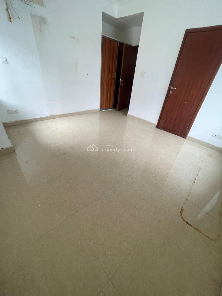 3 Bedrooms Apartment with Bq Price: 13m  Service Charge 800k Legal 10%, Lekki Phase 1, Lekki, Lagos, Flat / Apartment for Rent