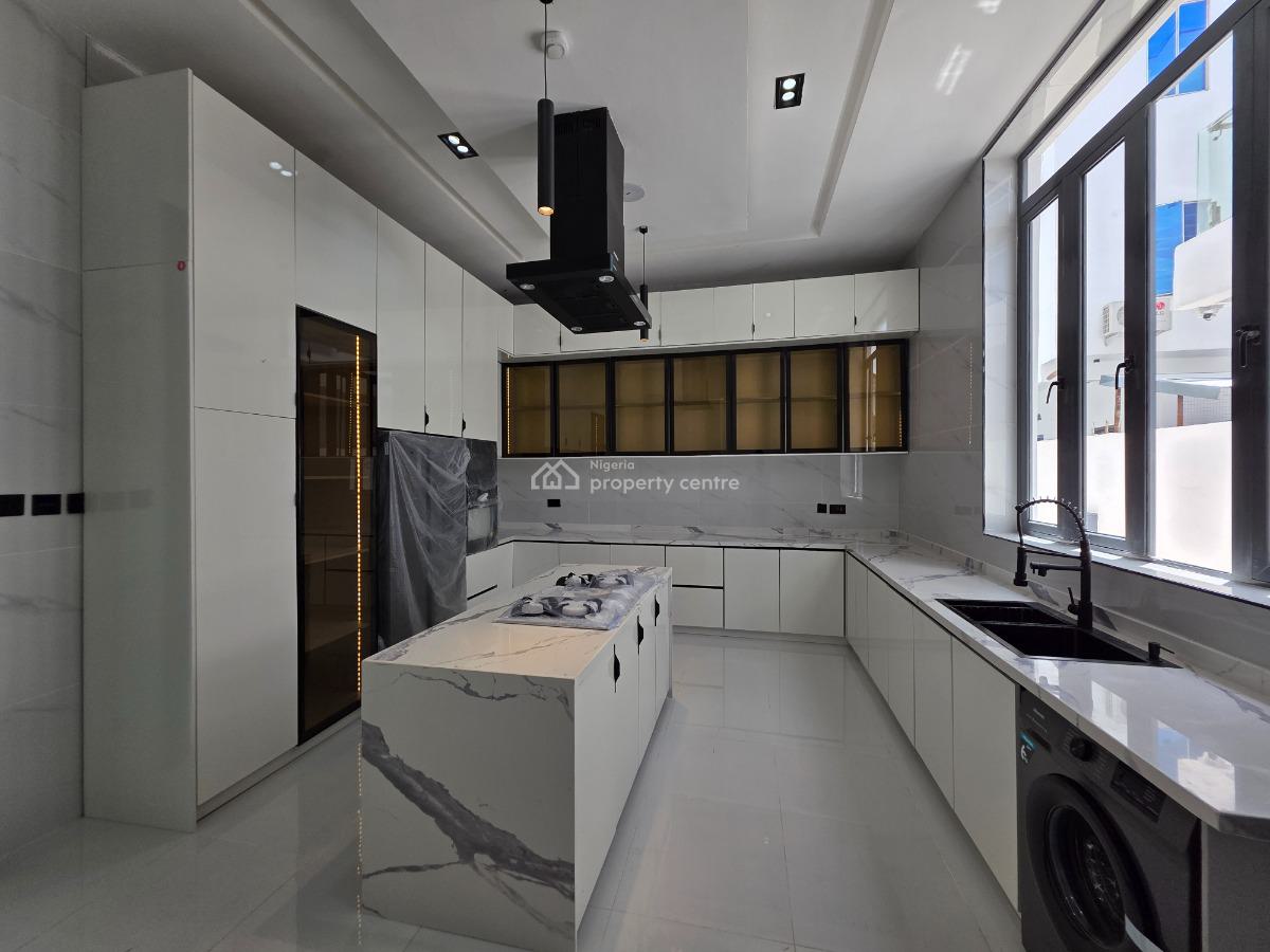 Strategically Located Luxury 5 Bedroom Detached Duplex with Cimema, Chevron, Lekki, Lagos, Detached Duplex for Sale