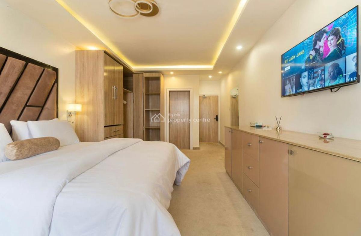 3 Bedroom Apartment with Sea View and Pool, Lekki Phase 1, Lekki, Lagos, Flat / Apartment Short Let