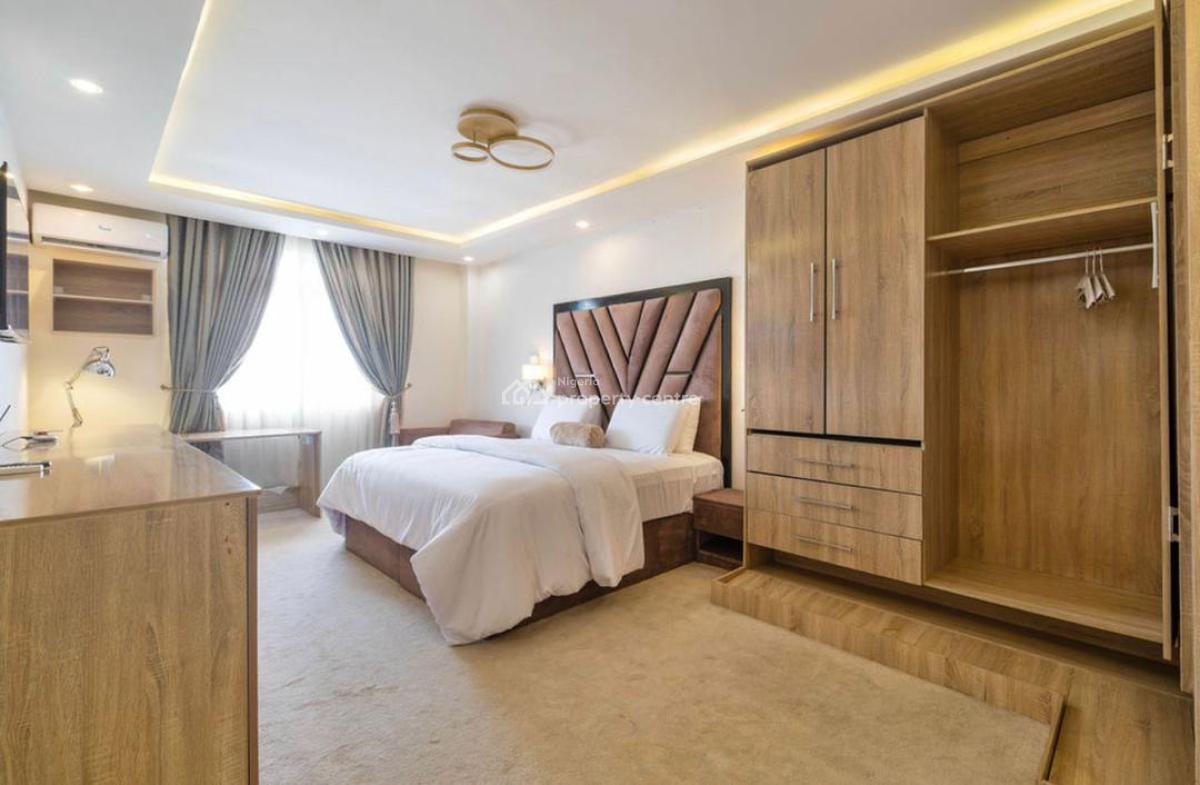 3 Bedroom Apartment with Sea View and Pool, Lekki Phase 1, Lekki, Lagos, Flat / Apartment Short Let