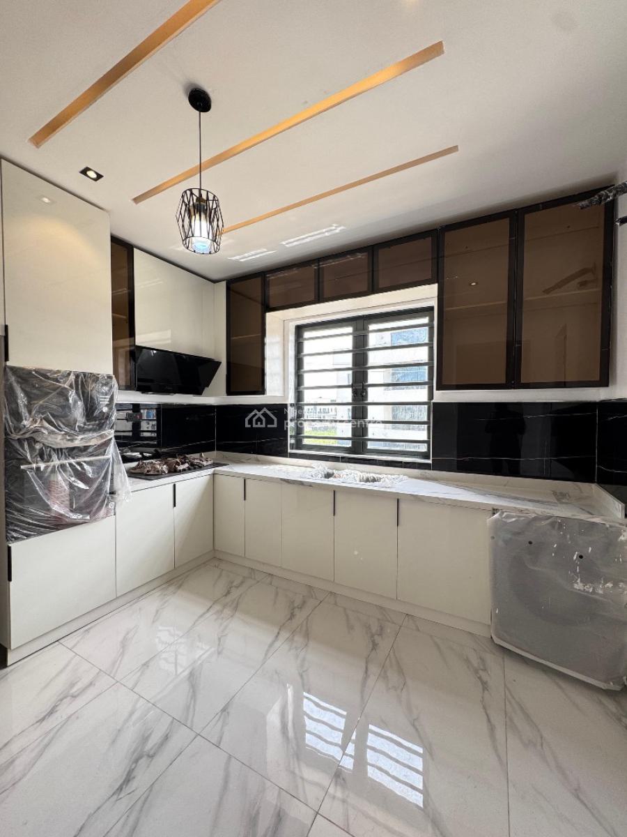 Stunning 2 Bedroom Apartment with a Gym Pool and Elevator, Ikate, Lekki, Lagos, Flat / Apartment for Sale