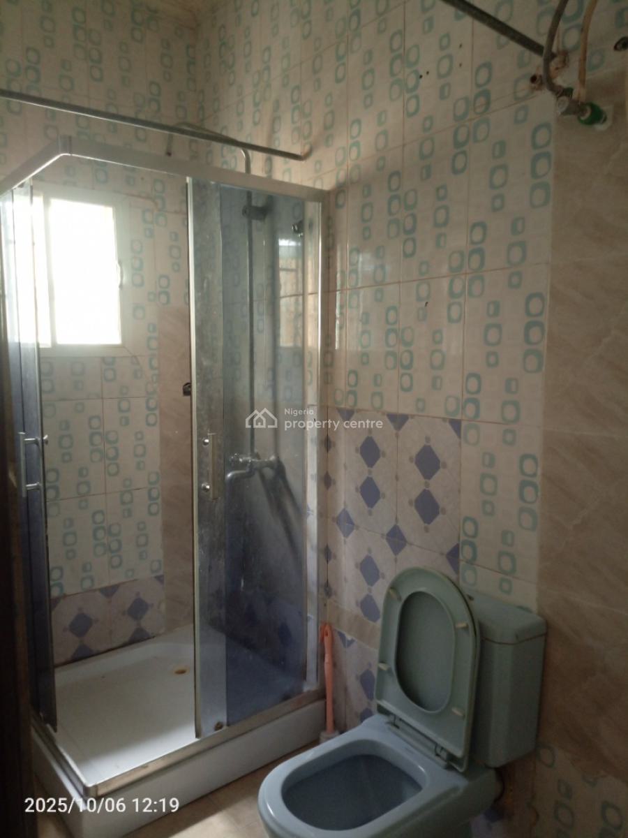 2 Bedroom Spacious Flat, Lekki Scheme 2, Off Ogombo Road, Lekki Phase 2, Lekki, Lagos, Flat / Apartment for Rent