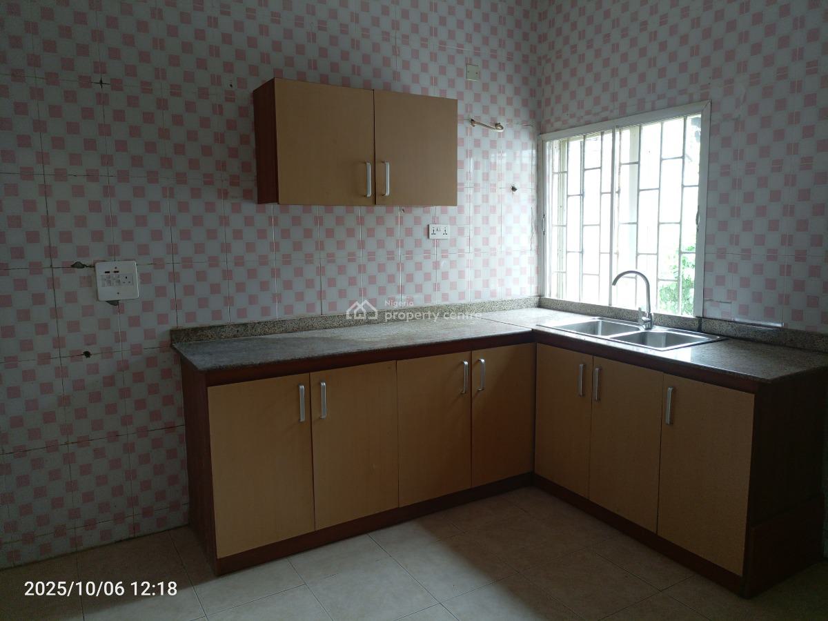2 Bedroom Spacious Flat, Lekki Scheme 2, Off Ogombo Road, Lekki Phase 2, Lekki, Lagos, Flat / Apartment for Rent