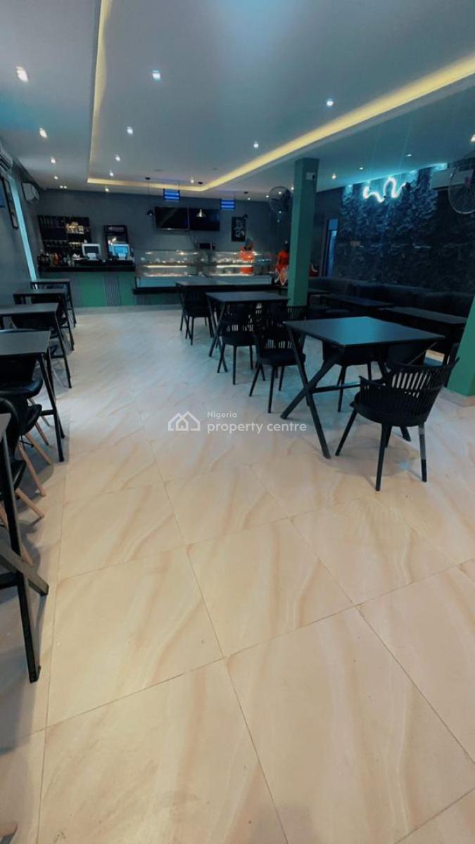 Functioning Supermarket, Alimosho, Lagos, Plaza / Complex / Mall for Rent