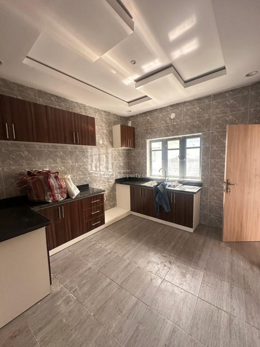 Lovely 5 Bedroom Semi Detached Duplex with Bq, Lovely 5 Bedroom Semi Detached Duplex with Bq in Orchid Lekki, Lekki, Lagos, Semi-detached Duplex for Sale