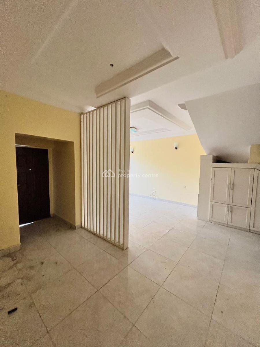 Modern and Spacious 3 Bedroom Terrace Duplex Plus Bq, Phase 1, Lekki, Lagos, Terraced Duplex for Rent