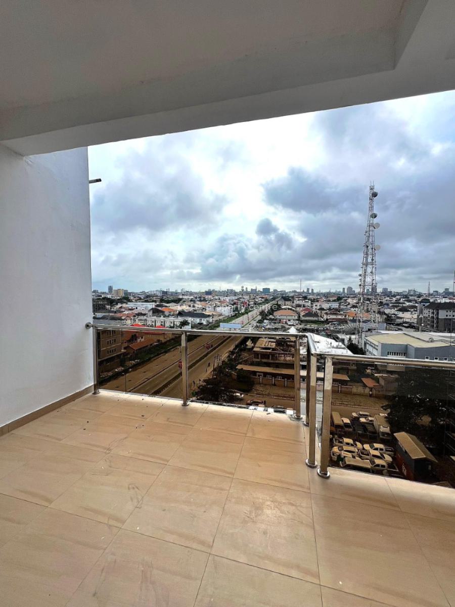 Luxury 4-bedroom Maisonette with Bq, Reception, Elevator, Gym, & Pool, Lekki Phase 1, Lekki, Lagos, House for Sale