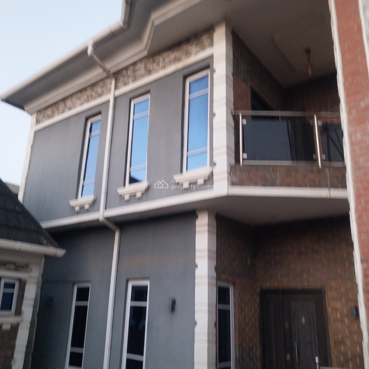 Nice 3bedroom  Duplex  All Rm All Ensuite  with  3people in Compound, Ibasha Est Magboro, Magboro, Ogun, Semi-detached Duplex for Rent