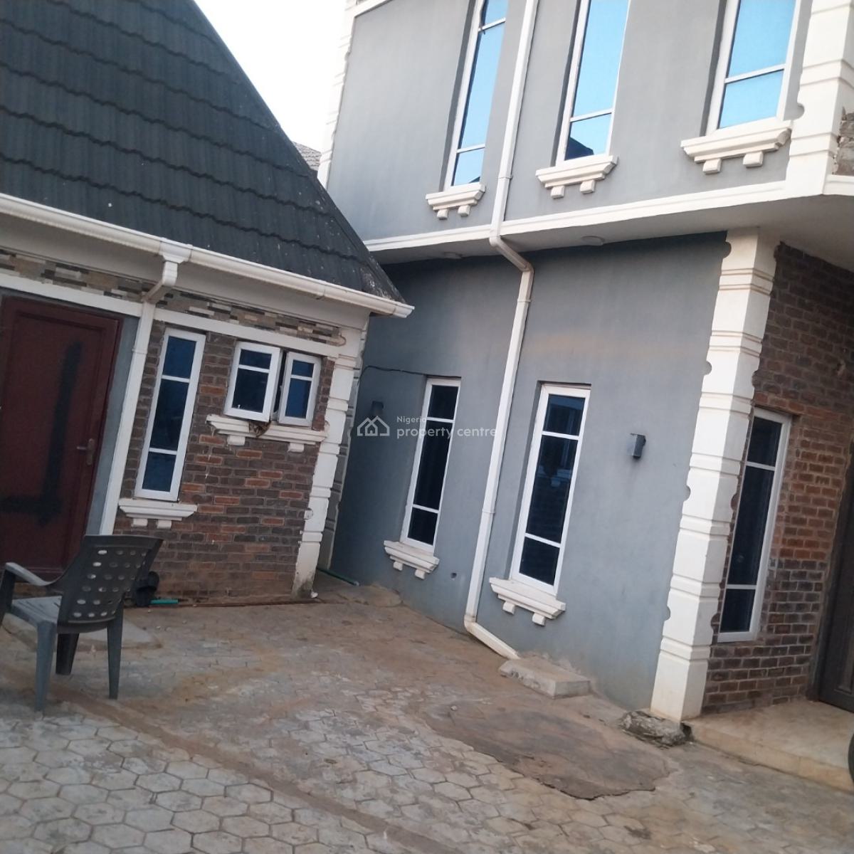 Nice 3bedroom  Duplex  All Rm All Ensuite  with  3people in Compound, Ibasha Est Magboro, Magboro, Ogun, Semi-detached Duplex for Rent