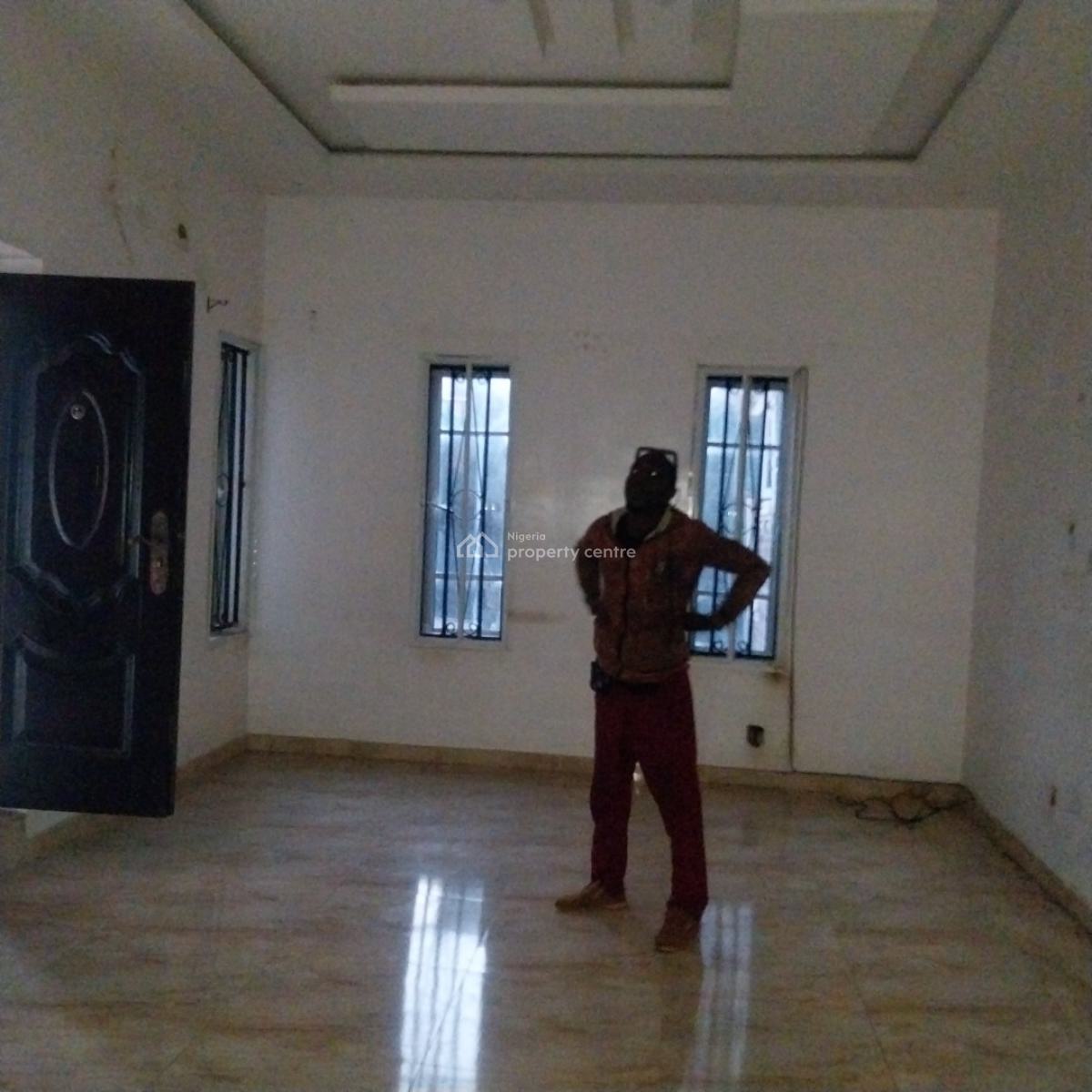 Nice 3bedroom  Duplex  All Rm All Ensuite  with  3people in Compound, Ibasha Est Magboro, Magboro, Ogun, Semi-detached Duplex for Rent