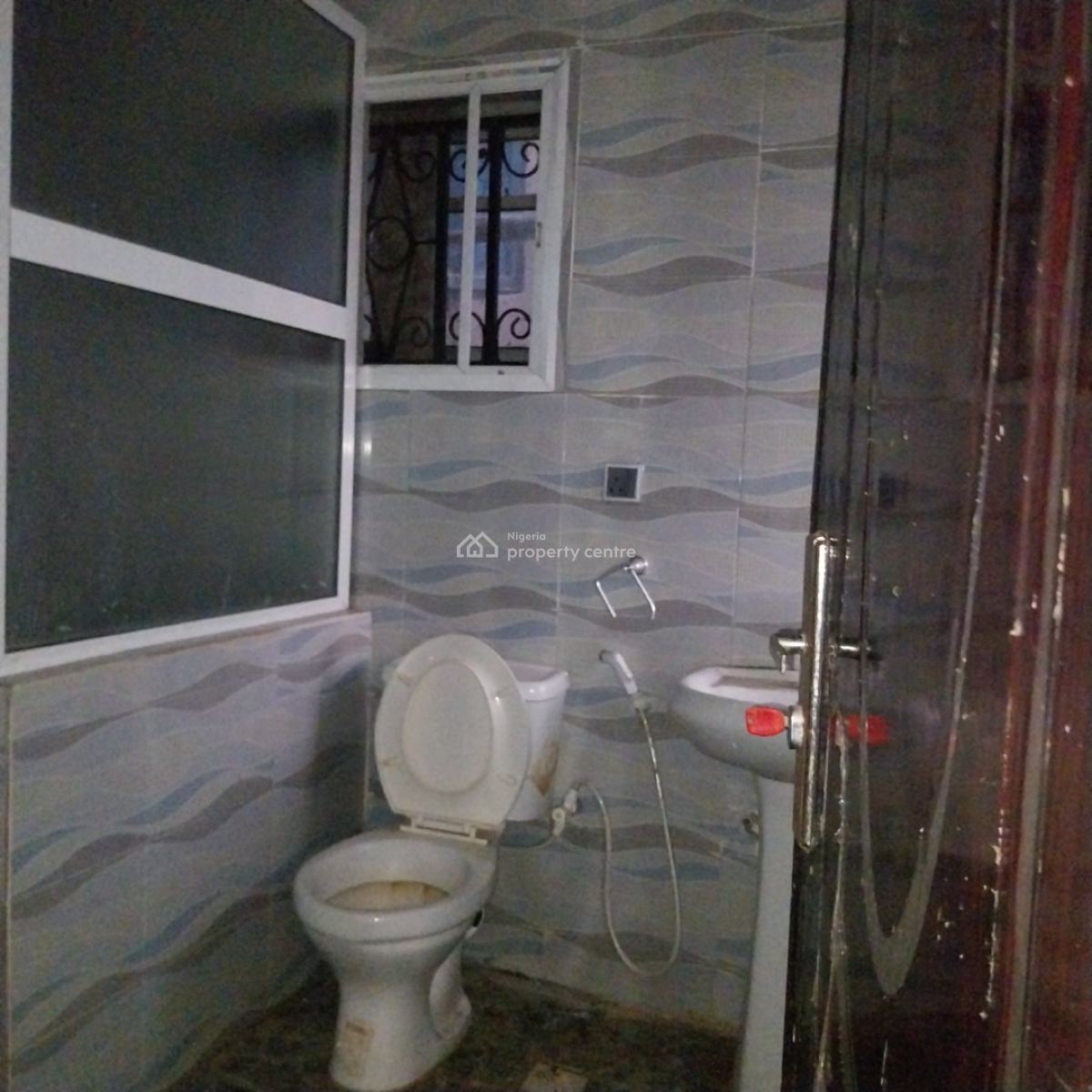 Nice 3bedroom  Duplex  All Rm All Ensuite  with  3people in Compound, Ibasha Est Magboro, Magboro, Ogun, Semi-detached Duplex for Rent