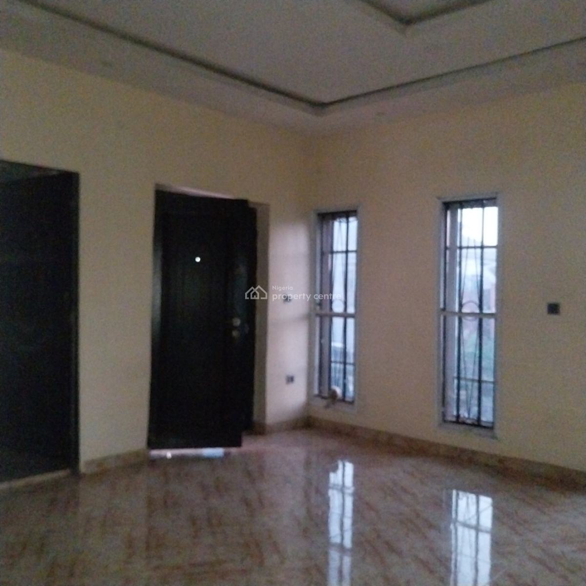 Nice 3bedroom  Duplex  All Rm All Ensuite  with  3people in Compound, Ibasha Est Magboro, Magboro, Ogun, Semi-detached Duplex for Rent
