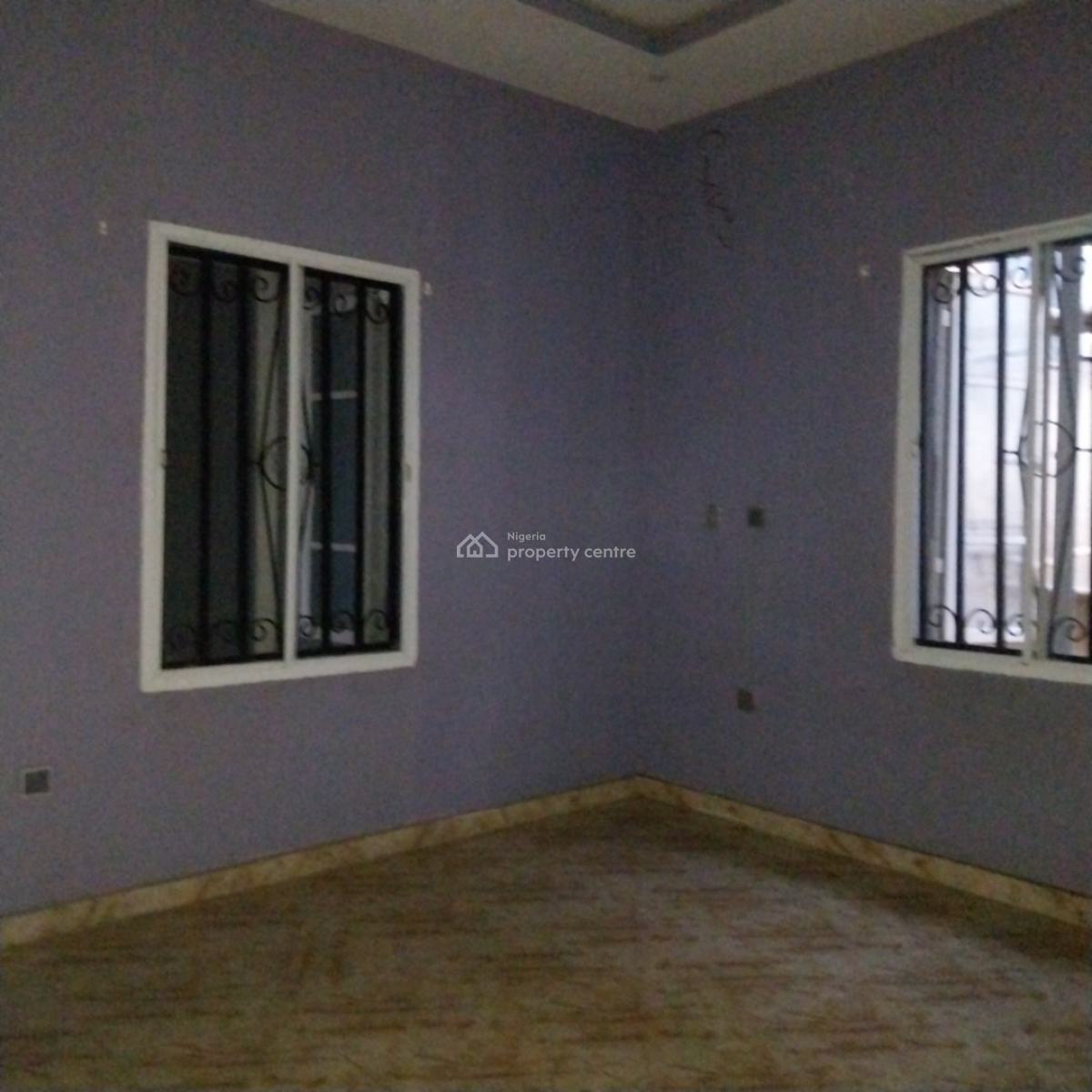 Nice 3bedroom  Duplex  All Rm All Ensuite  with  3people in Compound, Ibasha Est Magboro, Magboro, Ogun, Semi-detached Duplex for Rent