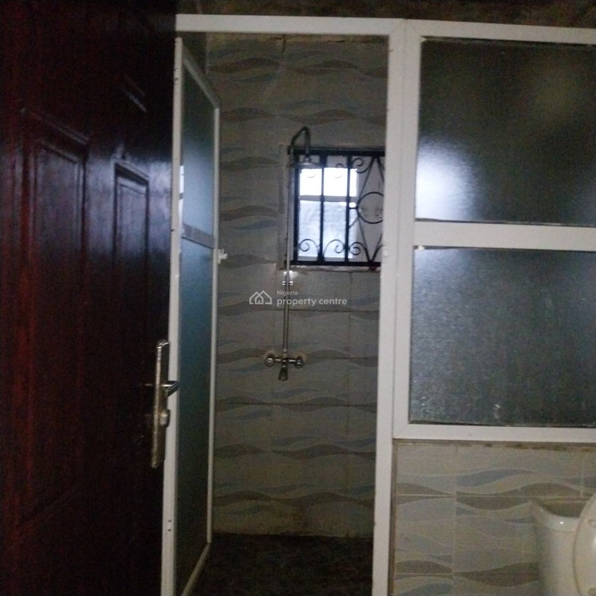 Nice 3bedroom  Duplex  All Rm All Ensuite  with  3people in Compound, Ibasha Est Magboro, Magboro, Ogun, Semi-detached Duplex for Rent