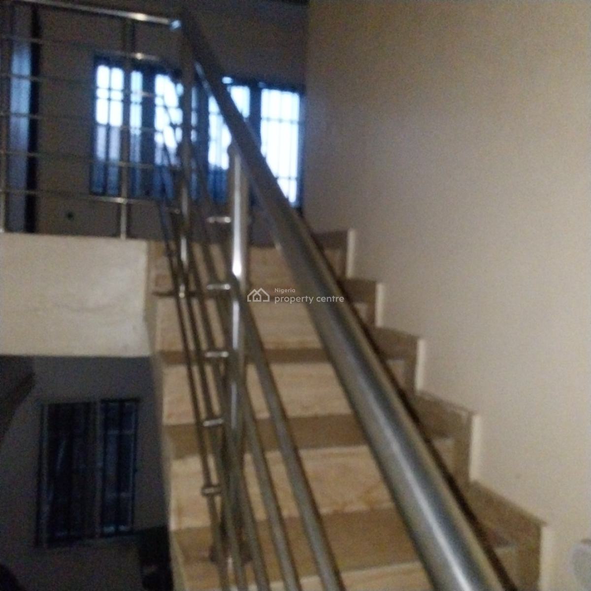 Nice 3bedroom  Duplex  All Rm All Ensuite  with  3people in Compound, Ibasha Est Magboro, Magboro, Ogun, Semi-detached Duplex for Rent