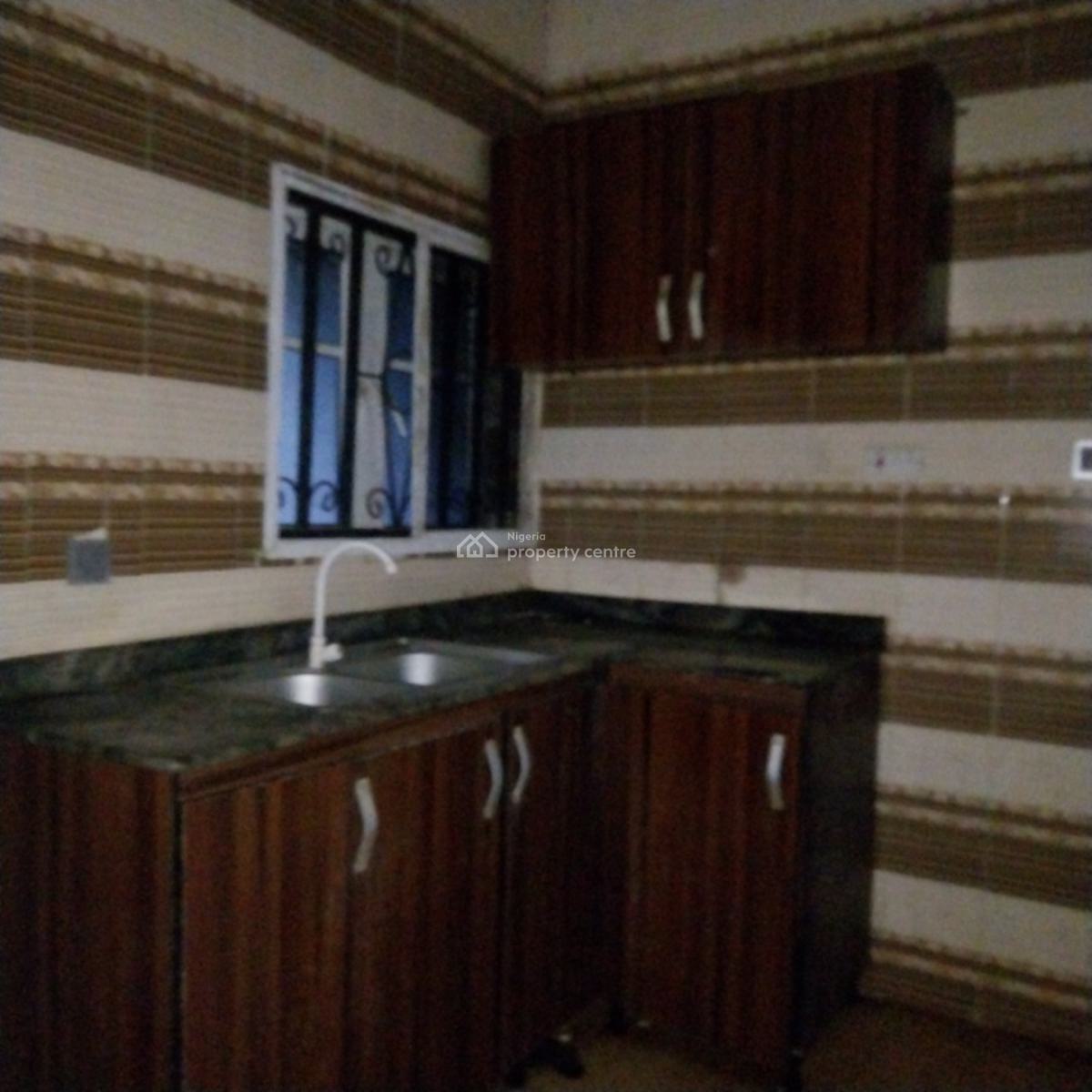 Nice 3bedroom  Duplex  All Rm All Ensuite  with  3people in Compound, Ibasha Est Magboro, Magboro, Ogun, Semi-detached Duplex for Rent