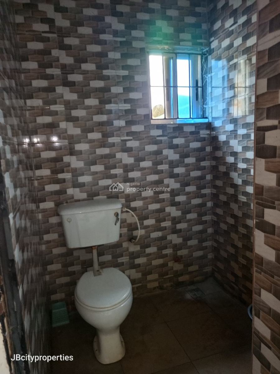 1 Bedroom Apartment, Newtow, Ogombo, Ajah, Lagos, Mini Flat (room and Parlour) for Rent