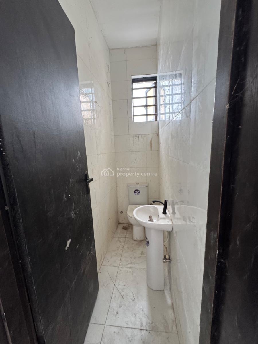 4 Bedrooms Semi Detached Duplex, Ikota Gra, Ikota, Lekki, Lagos, Semi-detached Duplex for Sale