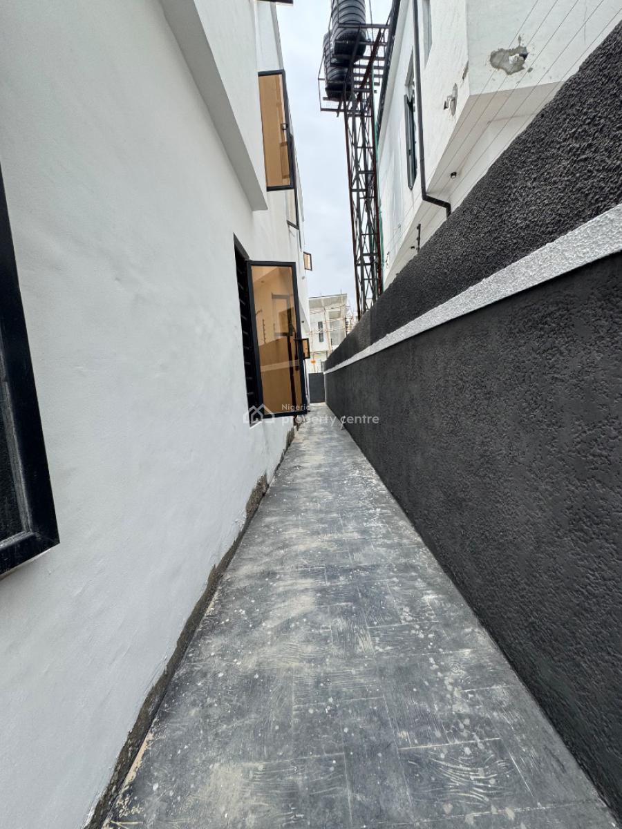 4 Bedrooms Semi Detached Duplex, Ikota Gra, Ikota, Lekki, Lagos, Semi-detached Duplex for Sale
