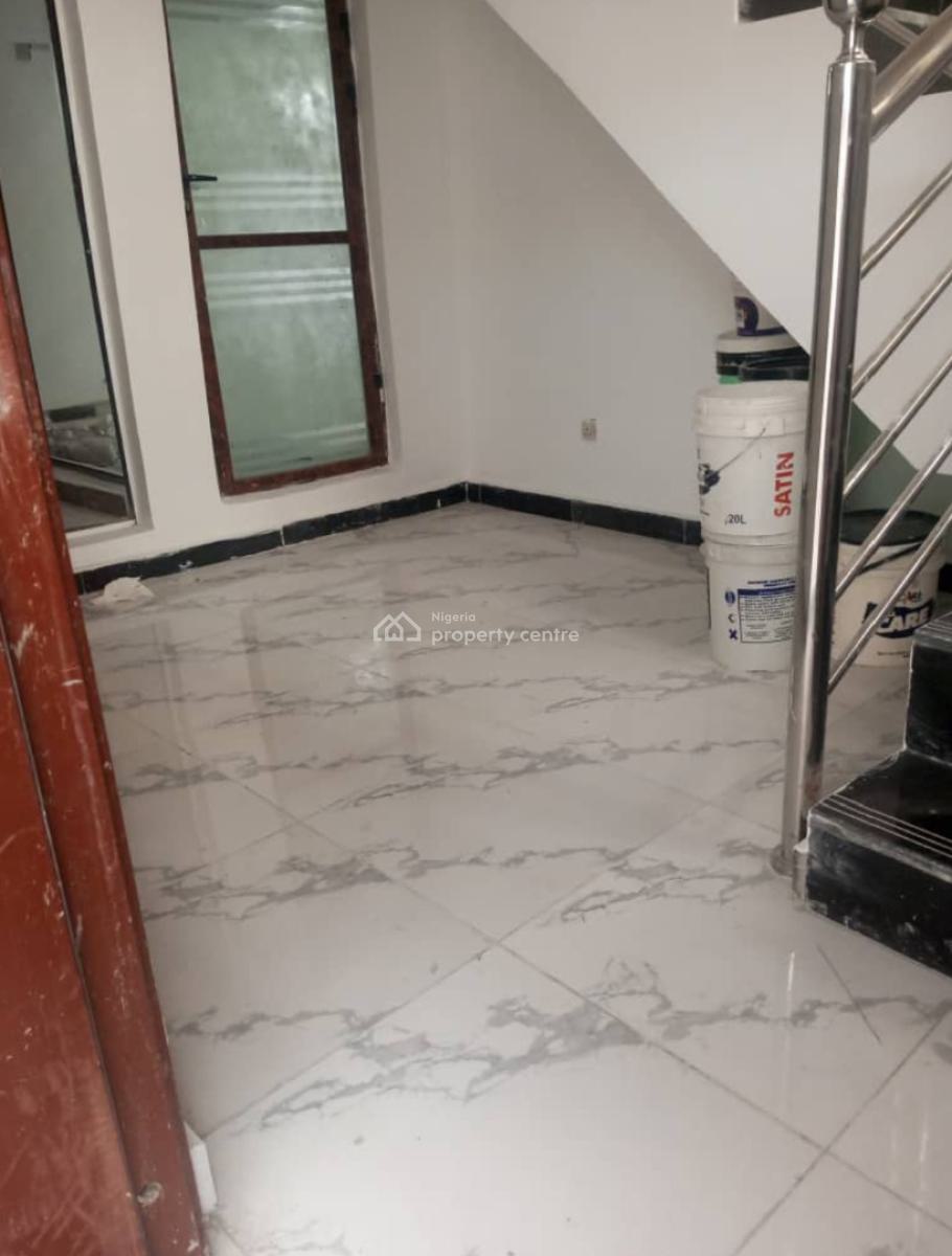 Mini 3 Rooms Duplex Office Space +amenities, Lekki Phase 1, Lekki, Lagos, Office Space for Rent