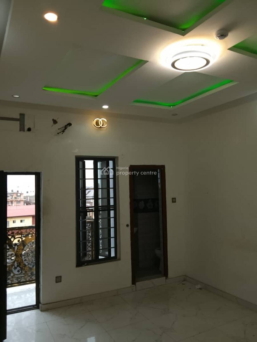 Hot and Clean 2 Bedroom Flat with All Room Ensuite Visitors Toilet, Surulere, Surulere, Lagos, Flat / Apartment for Rent