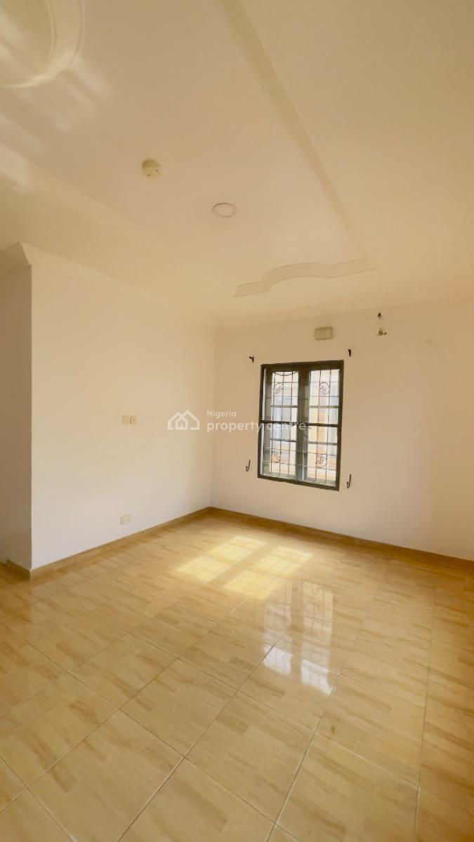 Spacious Mini-flat with Balcony, Bera Estate., Osapa, Lekki, Lagos, Mini Flat (room and Parlour) for Rent