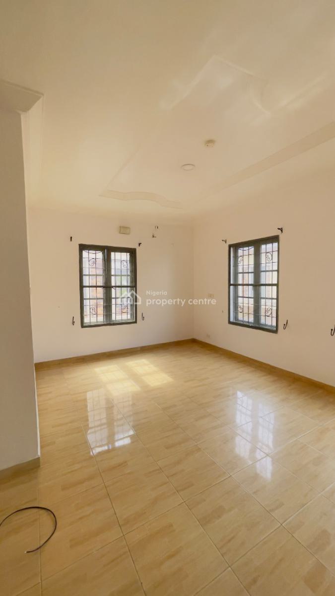 Spacious Mini-flat with Balcony, Bera Estate., Osapa, Lekki, Lagos, Mini Flat (room and Parlour) for Rent