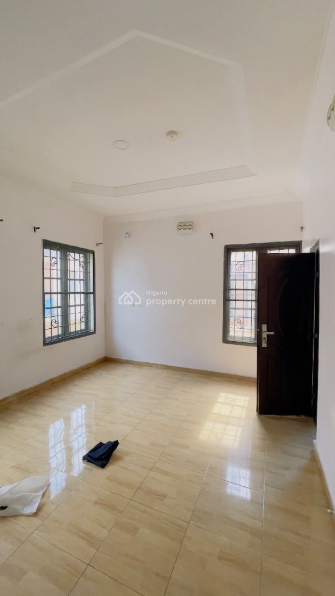 Spacious Mini-flat with Balcony, Bera Estate., Osapa, Lekki, Lagos, Mini Flat (room and Parlour) for Rent