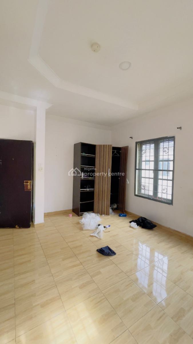 Spacious Mini-flat with Balcony, Bera Estate., Osapa, Lekki, Lagos, Mini Flat (room and Parlour) for Rent