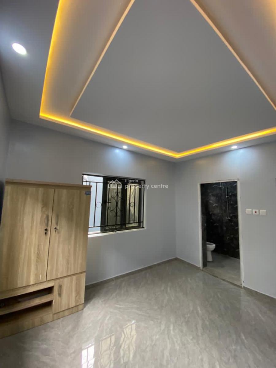 Beautiful Crafted of 3 Bedrooms Bungalow with Bq, Ateere Akala Express Ibadan, Challenge, Ibadan, Oyo, Detached Bungalow for Sale