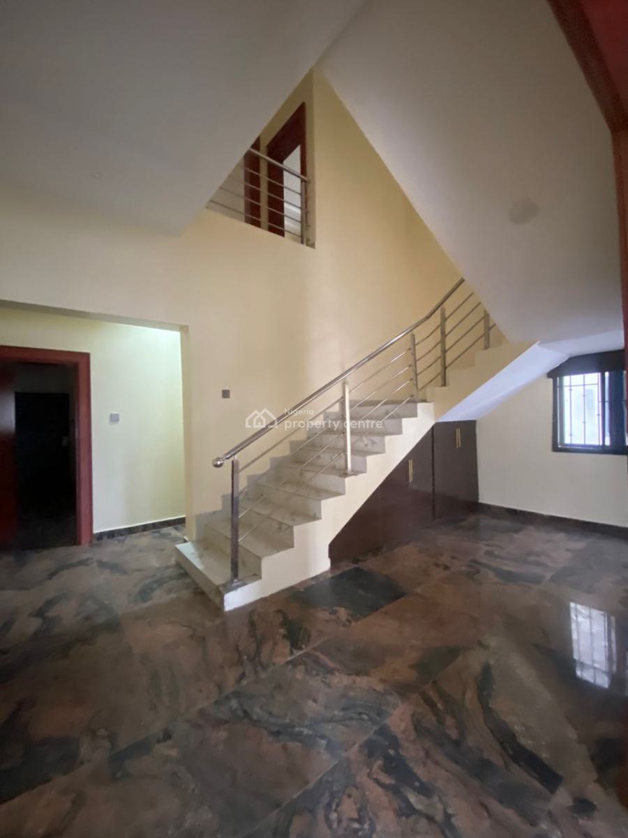a Very Good 5-bedroom Terrace Duplex + 1bq, Jahi, Abuja, Terraced Duplex for Rent