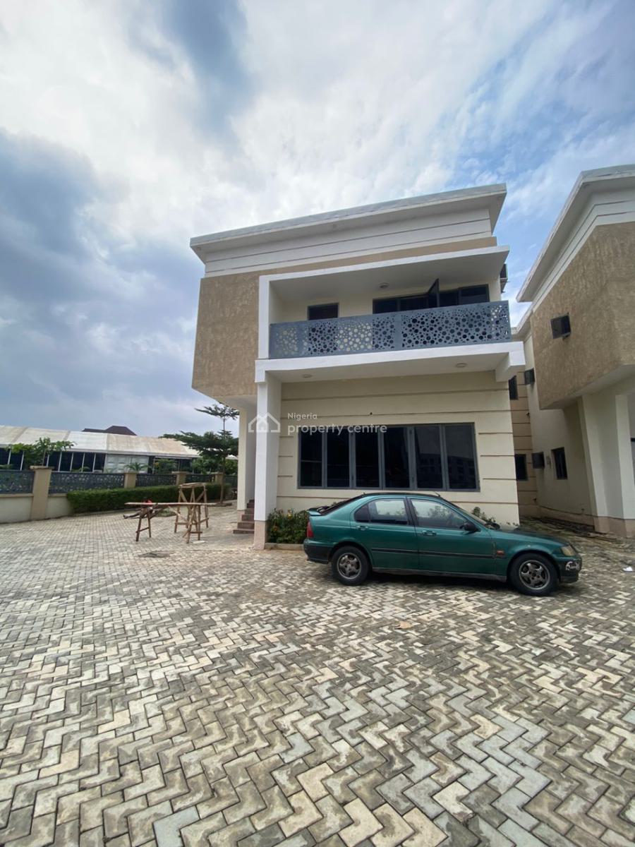a Very Good 5-bedroom Terrace Duplex + 1bq, Jahi, Abuja, Terraced Duplex for Rent